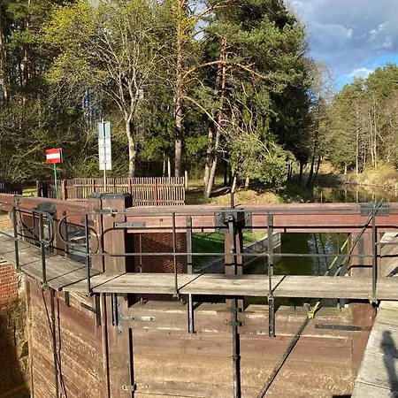 Vila Dom Na Skarpie Plaska Exteriér fotografie
